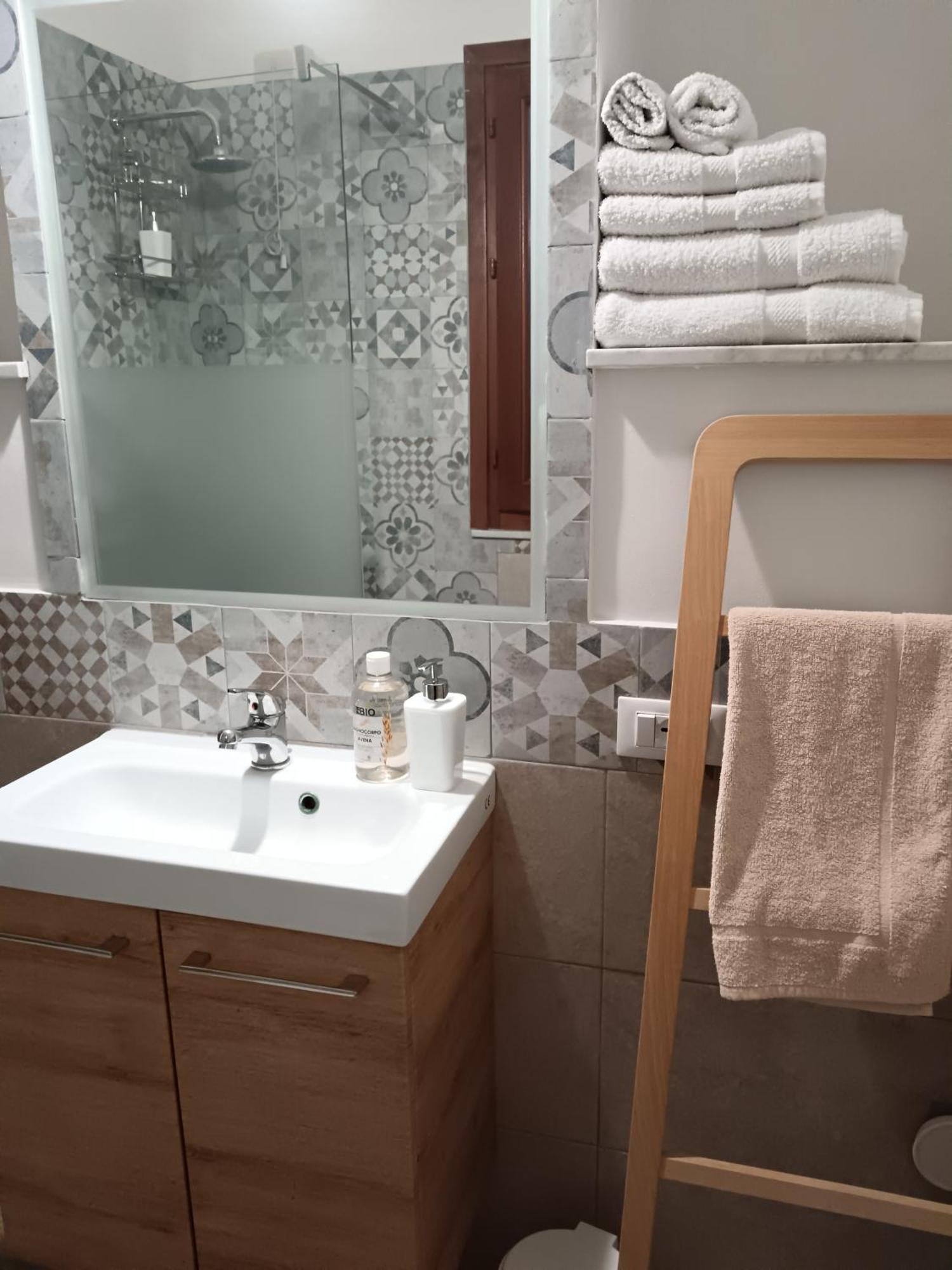 Casa Petri Home Spa Palermo Luaran gambar